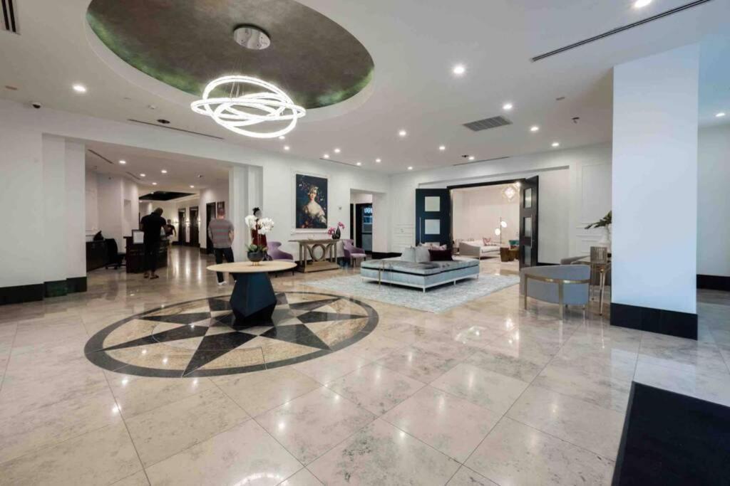 Private Great 2Bedroom, 2Bath Condo With Great View!! * Houston