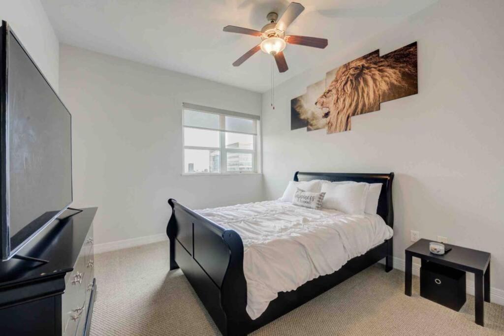 Apartment Private Great 2Bedroom, 2Bath Condo With Great View!! *
