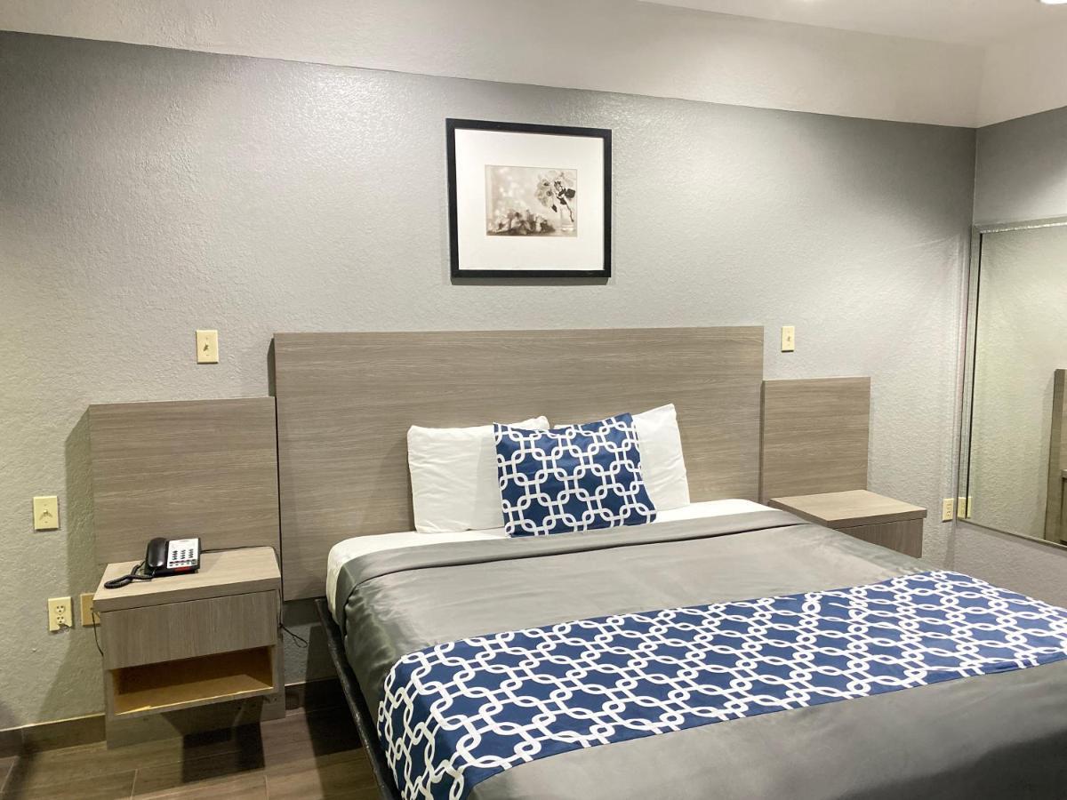 Island Hobby Airport Motel 2*