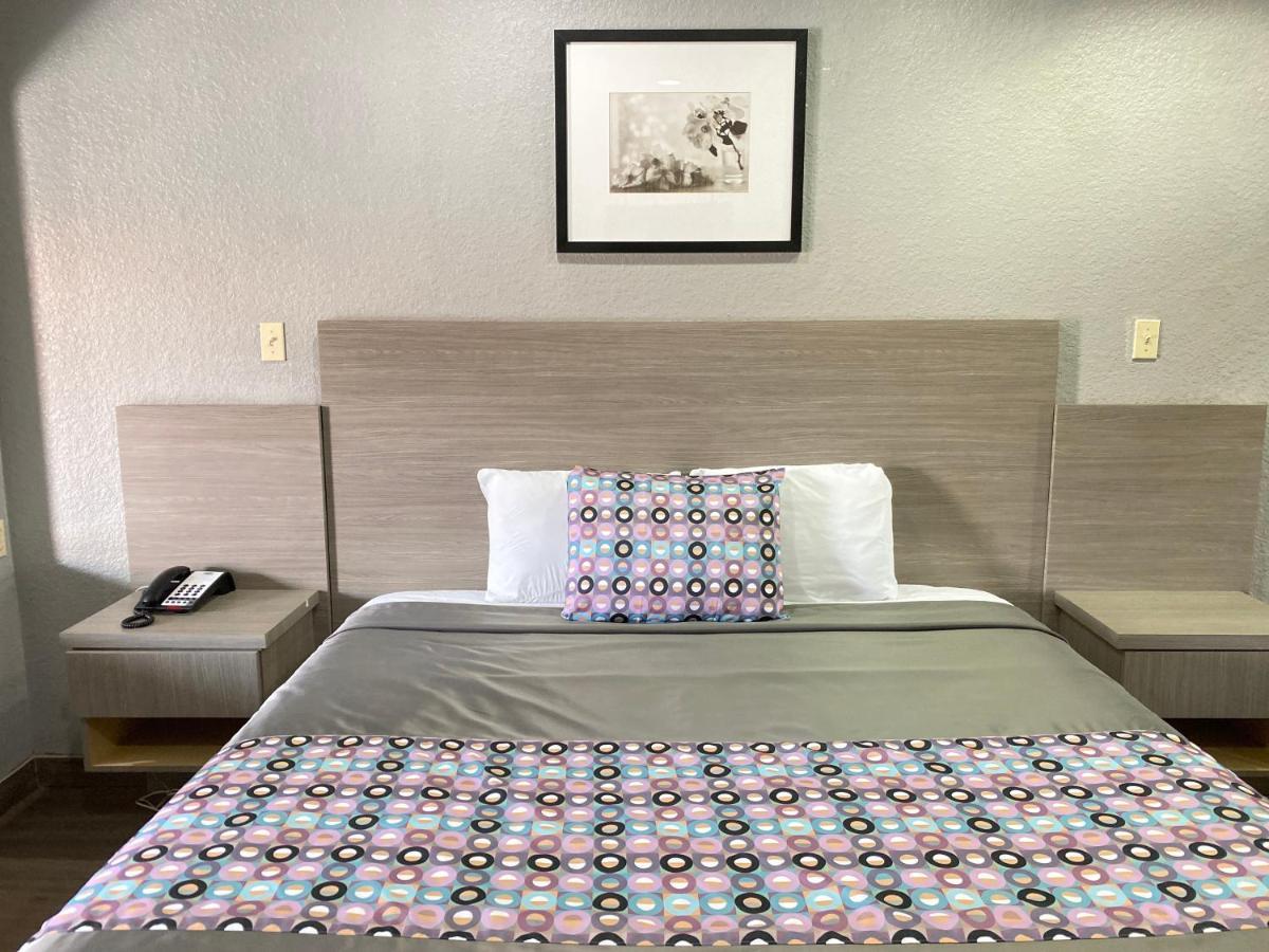 Island Hobby Airport Motel 2*