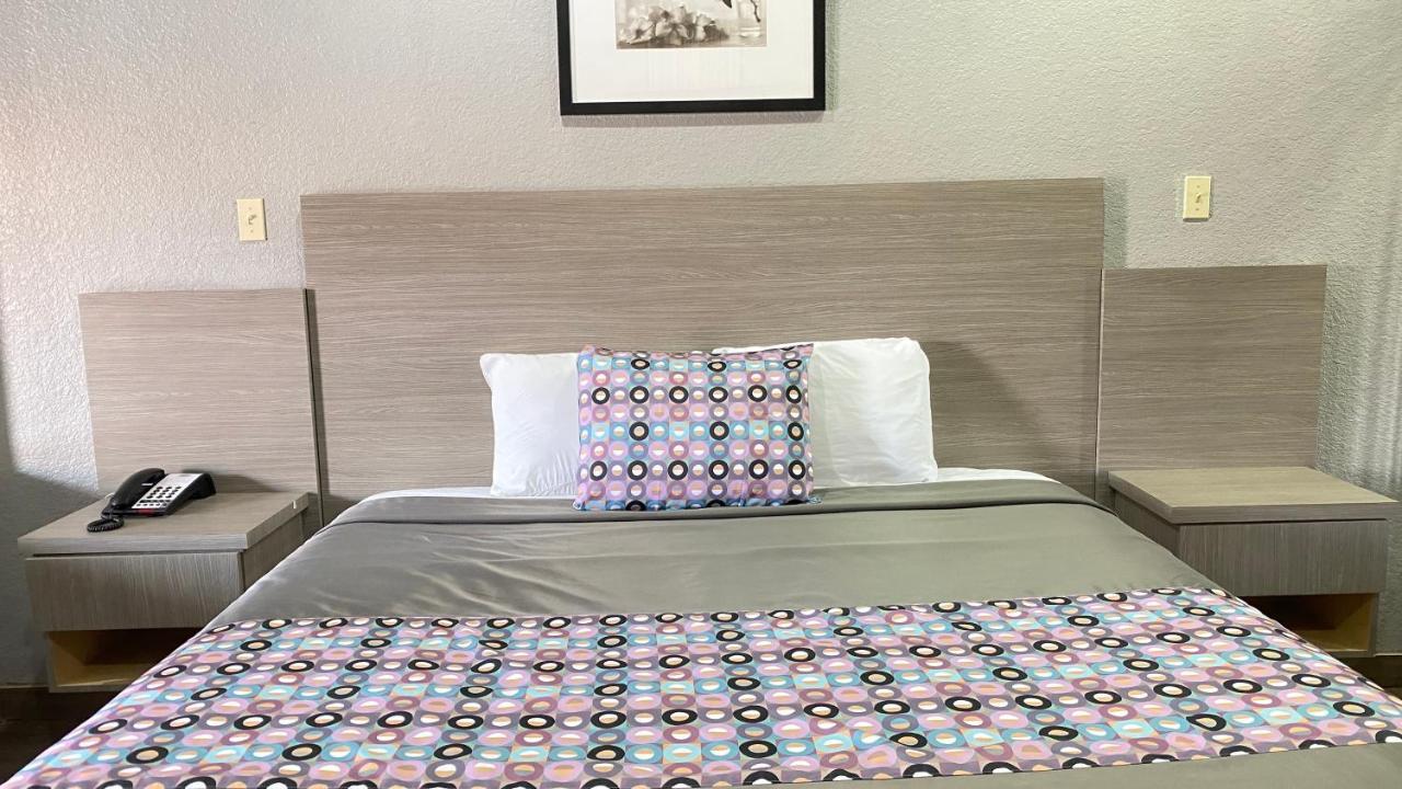Island Hobby Airport Motel