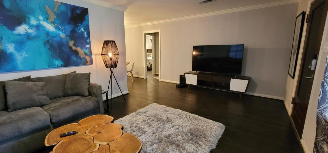 Holiday home The Harby Street House - Close To U Of H, Stadiums, Downtown, Med Center