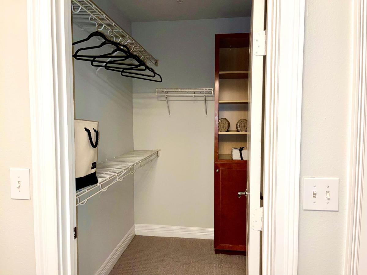 Immaculate 28Th Floor High Rise Vacation 1 Bedroom Unit Apartment