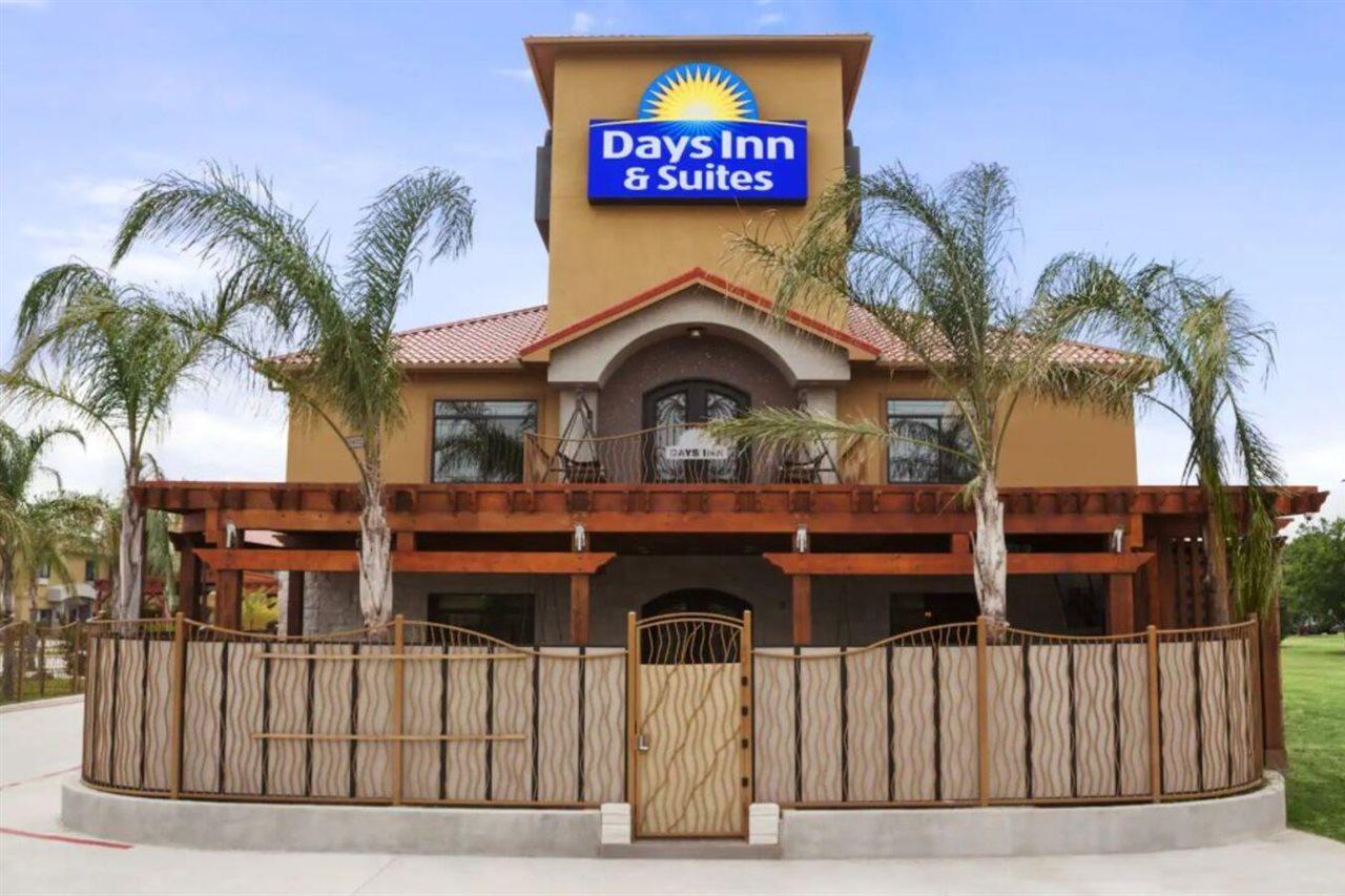 Motel Days & By Wyndham North-spring