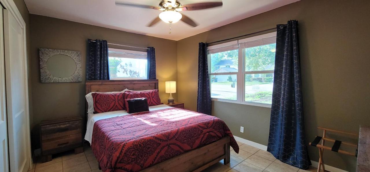 Rebecca Street House - Close To Med Center, Downtown, Nrg * Houston