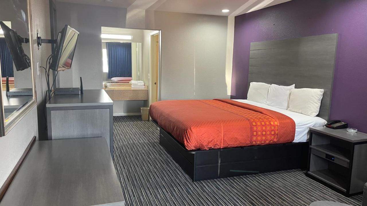Executive And Motel