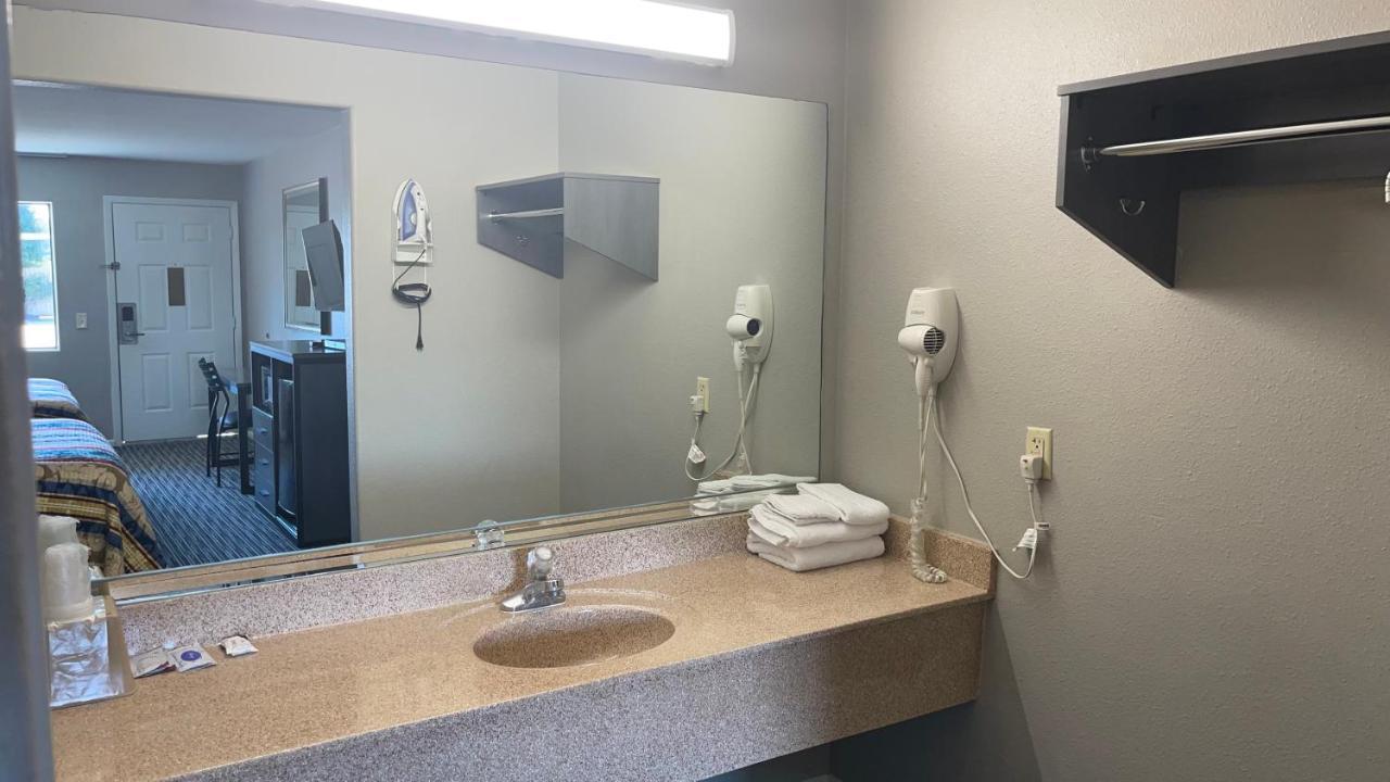 Executive And Motel 2*
