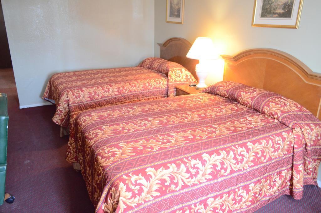 Red Carpet Hornwood Drive Motel *
