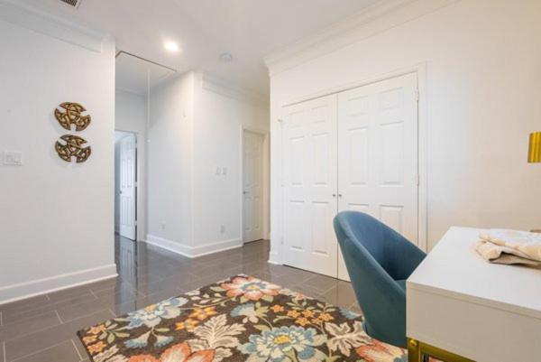 Holiday home Cute Cozy House Close To Major Sporting Events And Restaurants