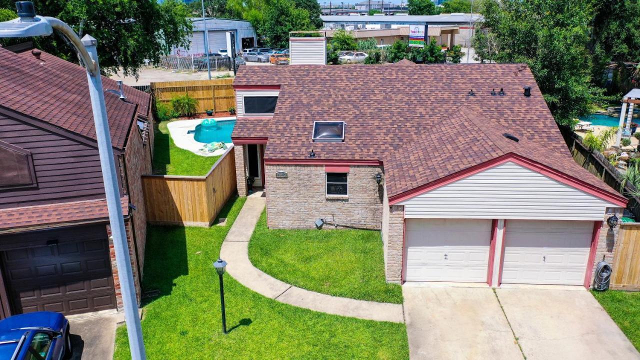 Holiday home 1976houstongem Luminous Pvtpool & Hottub Dt20mins For Lrg Families 6beds 2bath