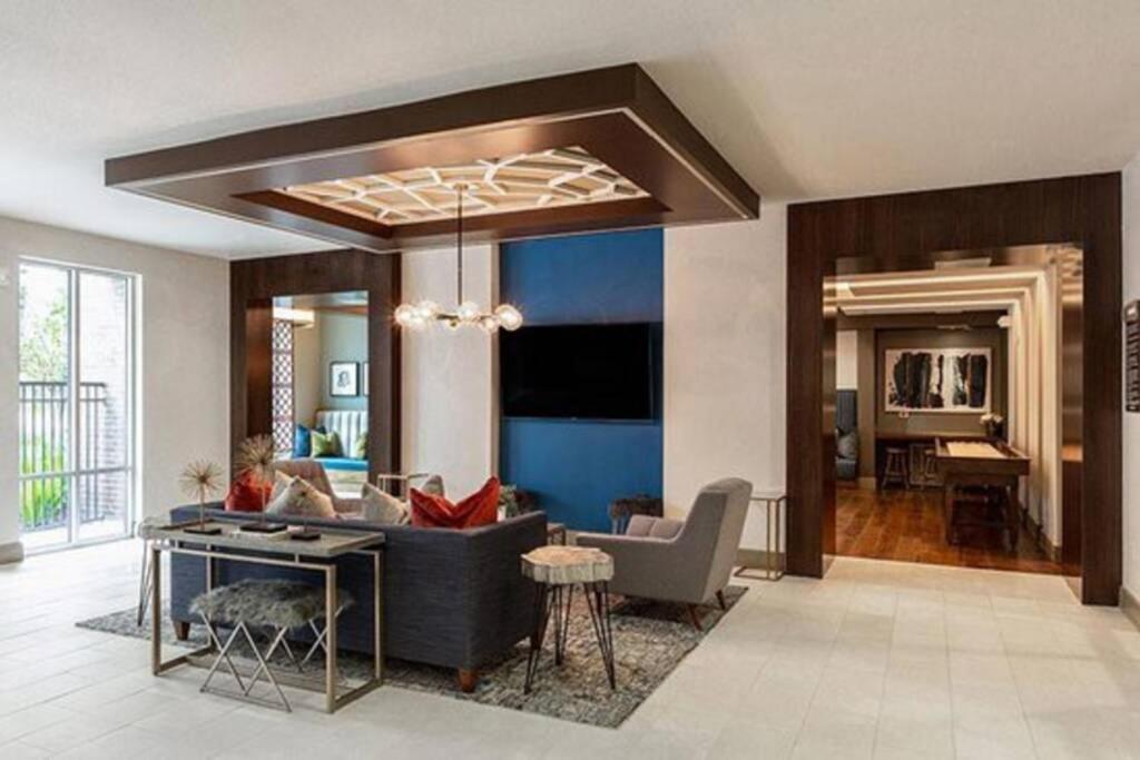 Apartment Downtown W Pool And Free Parking 6 Houston