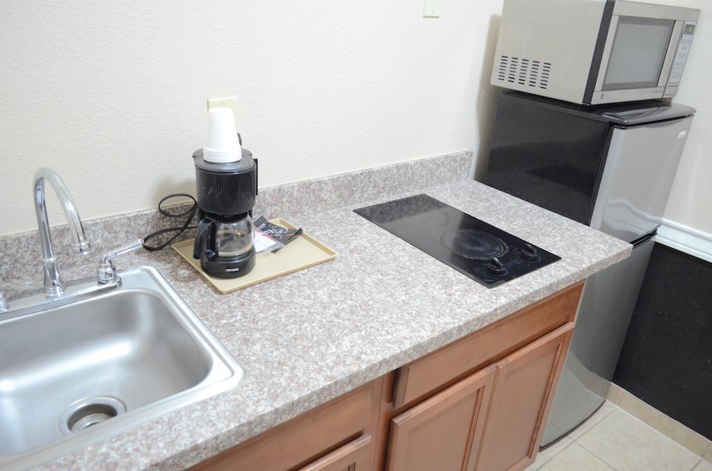 Budget Host & Motel Houston