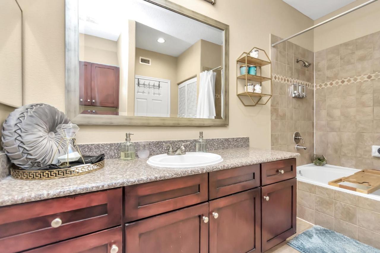 Zjhalik's Luxury French Quarters Apartment *