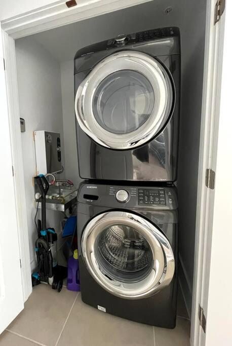 New Apart Midtown - 5min Stadium/parks/museum Apartment Houston
