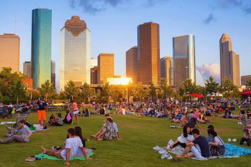 New Apart Midtown - 5min Stadium/parks/museum