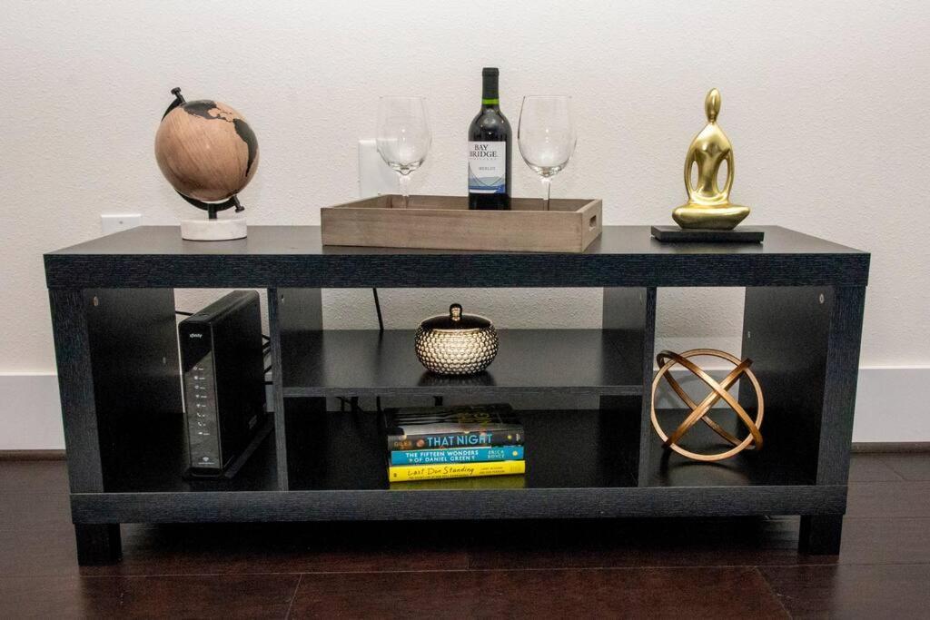 New Apart Midtown - 5min Stadium/parks/museum Apartment Houston