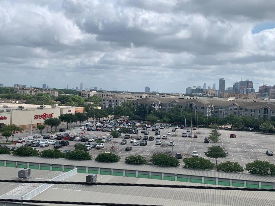 Apartment Charming With Gym Near Nrg Medical Center