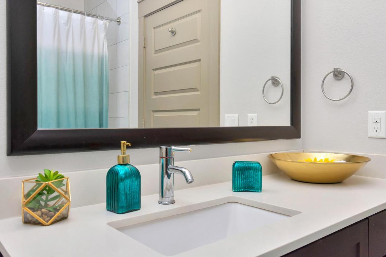 U1 Penthouse Downtown Car Available Apt 1br 1bth Gym Sleep Good