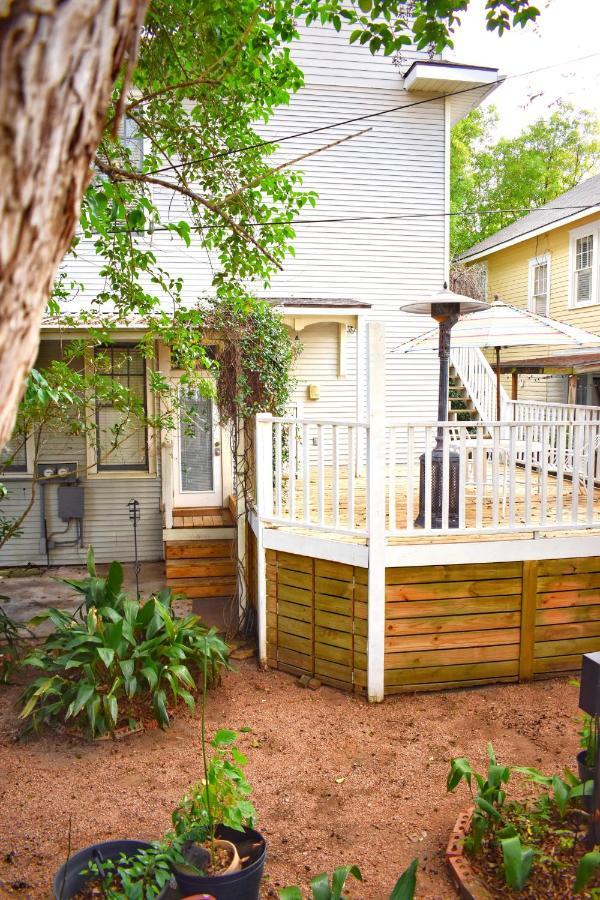 Greeley Gardens 2nd Floor Efficiency With A View Apartment Houston