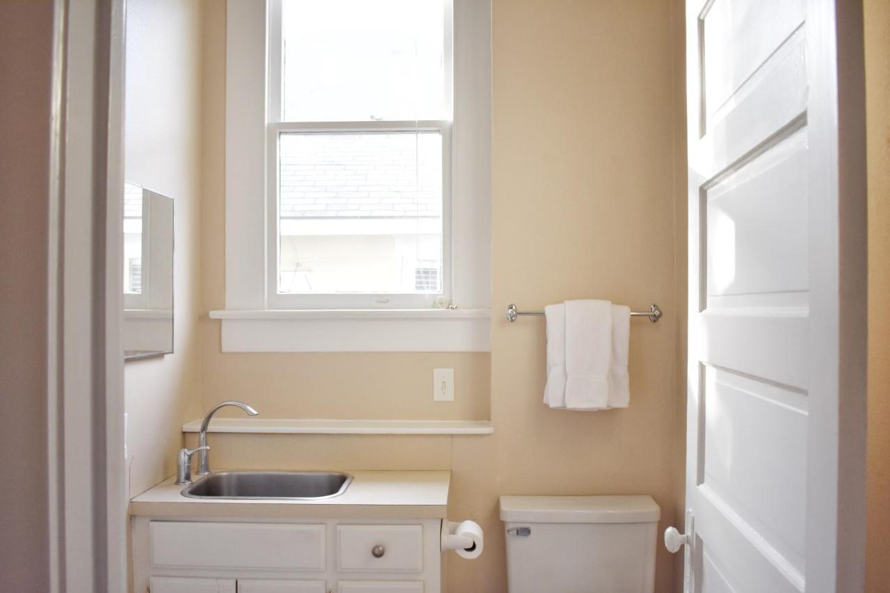 Apartment Greeley Gardens 2nd Floor Efficiency With A View Houston