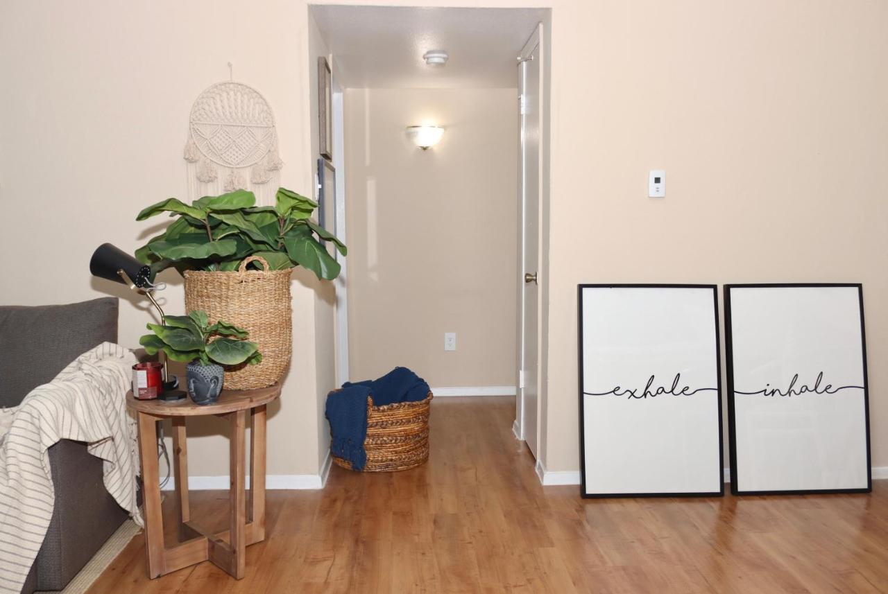Chic Boho Cottage -Self Check In, Fully Furnished, & Free Parking *