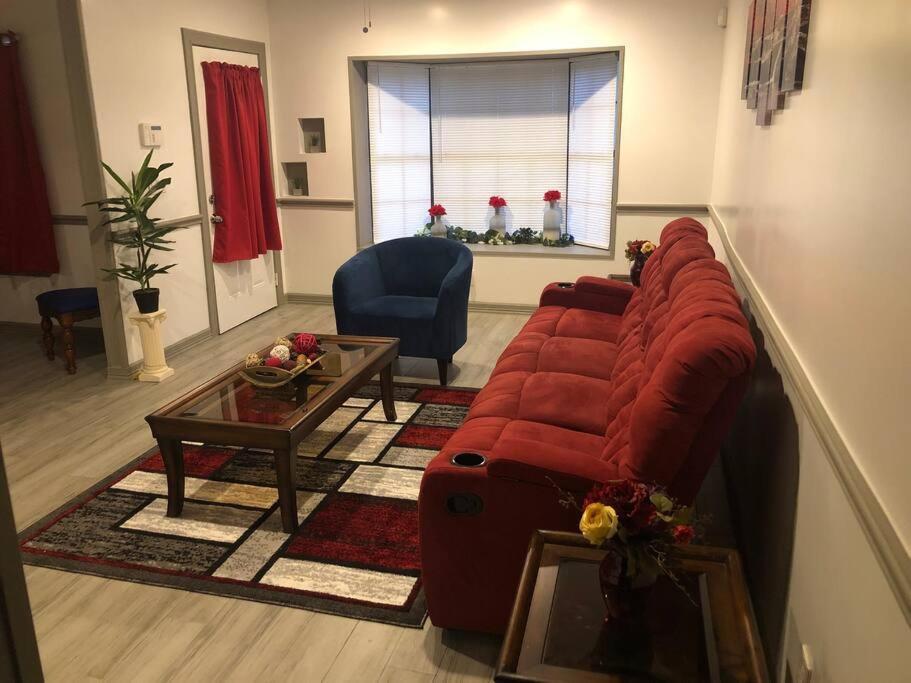 Holiday home 2bd Home, 20 Minutes From Nrg Or Minute Maid *