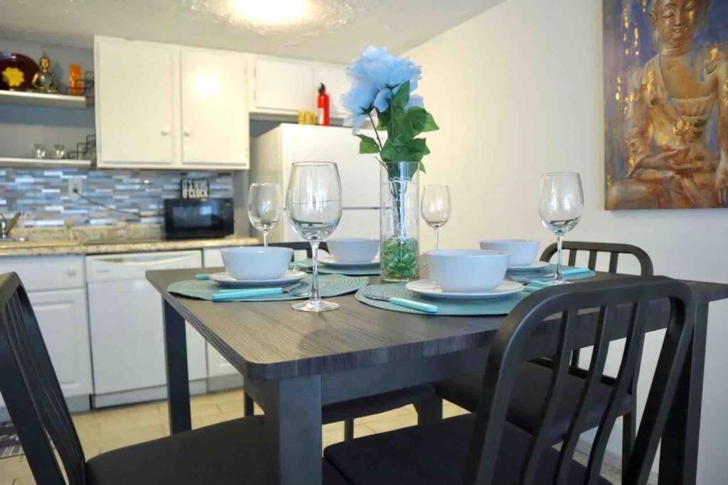 Apartment 1br Montrose Balcony Downtown Medical Center