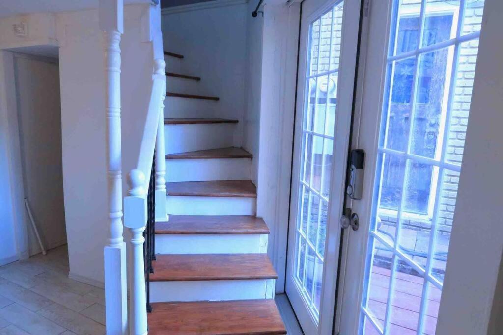 Apartment 1br Montrose Balcony Downtown Medical Center *