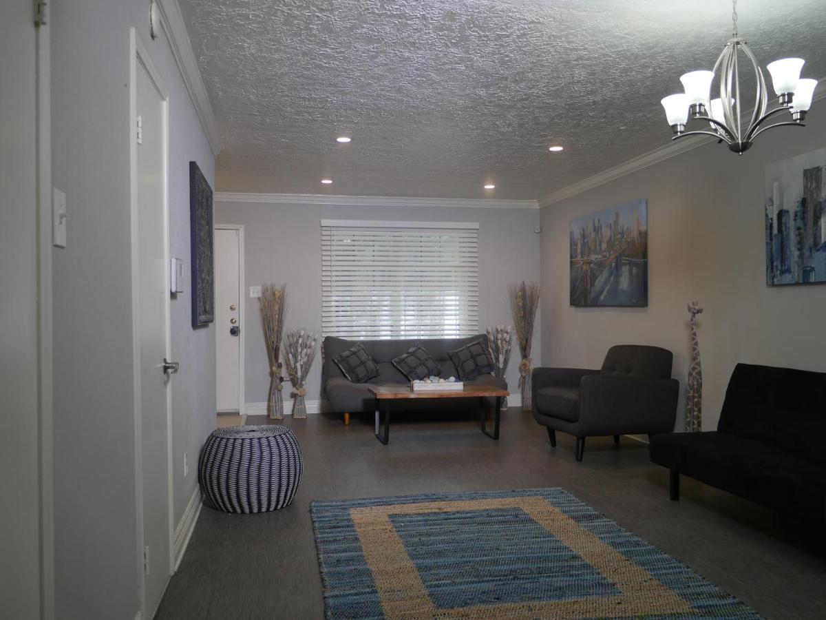 Del Monte Apartment *