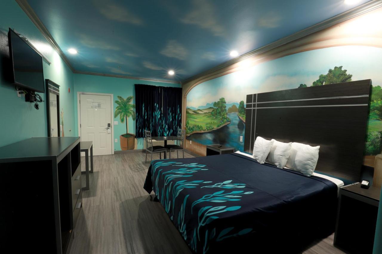 Scottish And Houston-jones Road Hotel 2*