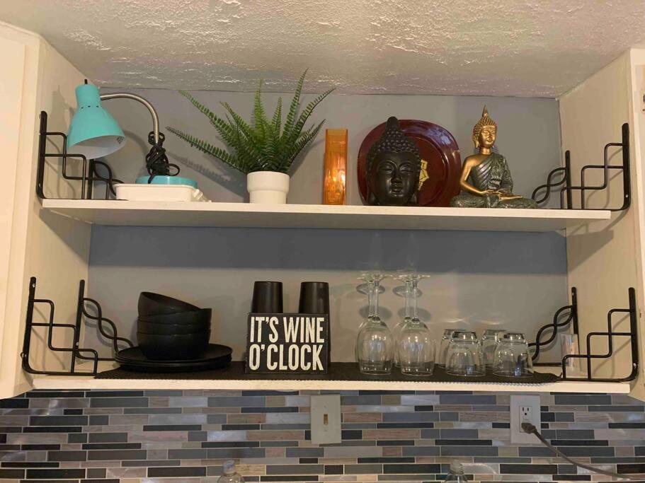 1br Montrose Balcony Downtown Medical Center