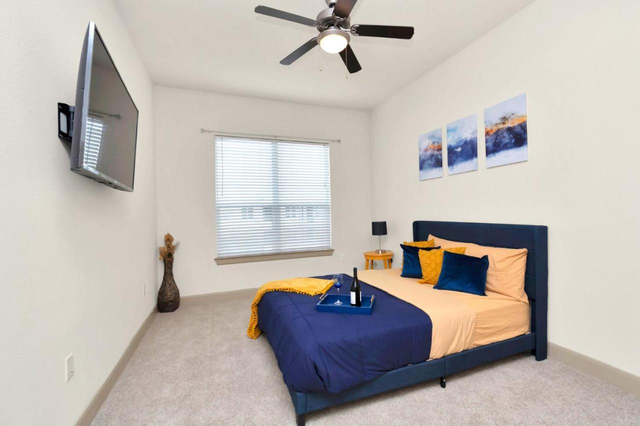 Apartment Welcome To The Suite Spot Luxury 1Bedroom Mid-Rise In Suger Land Houston