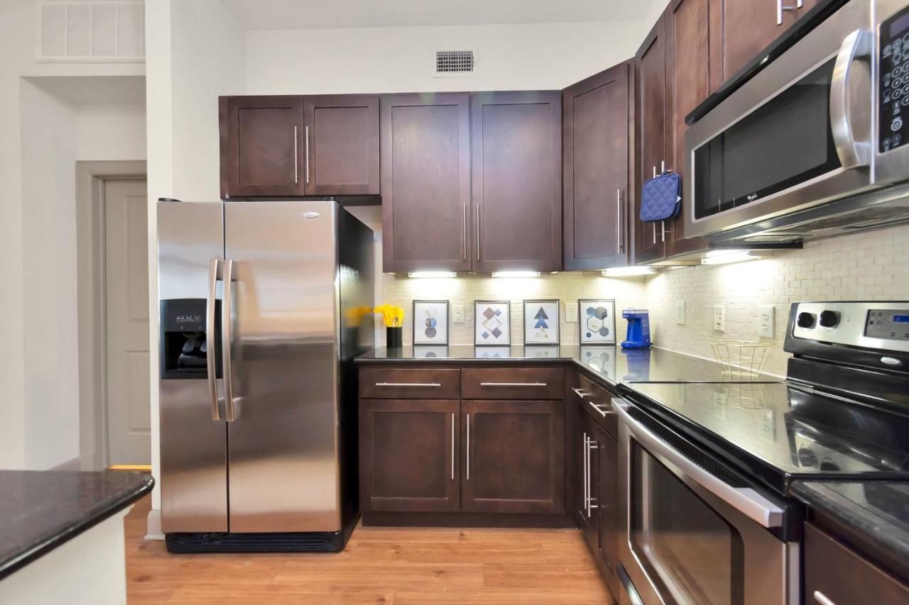 Welcome To The Suite Spot Luxury 1Bedroom Mid-Rise In Suger Land Apartment