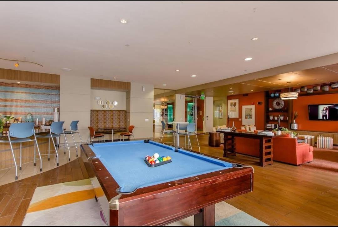 Welcome To The Suite Spot Luxury 1Bedroom Mid-Rise In Suger Land