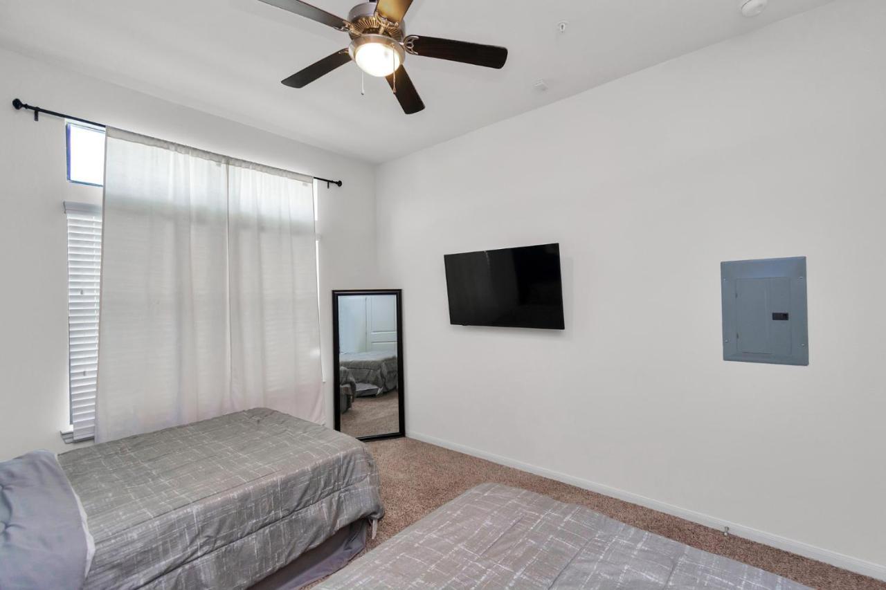Charming With Gym Near Nrg Medical Center *