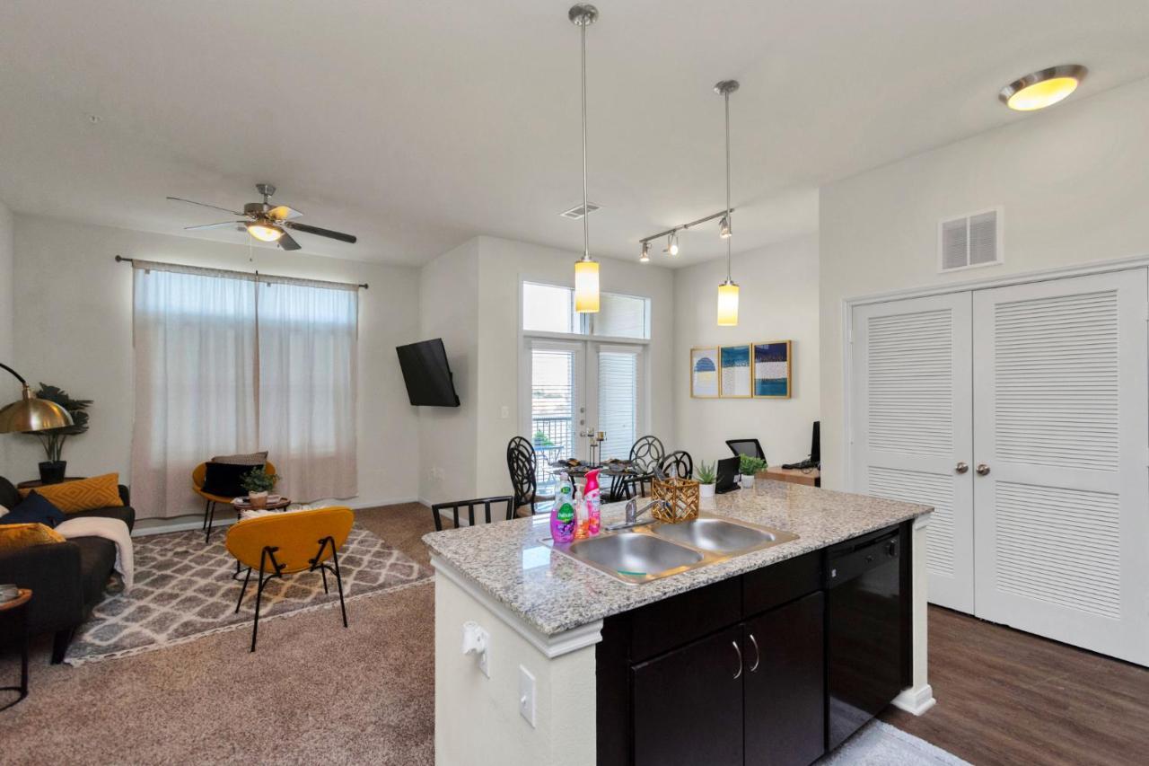 Apartment Charming With Gym Near Nrg Medical Center