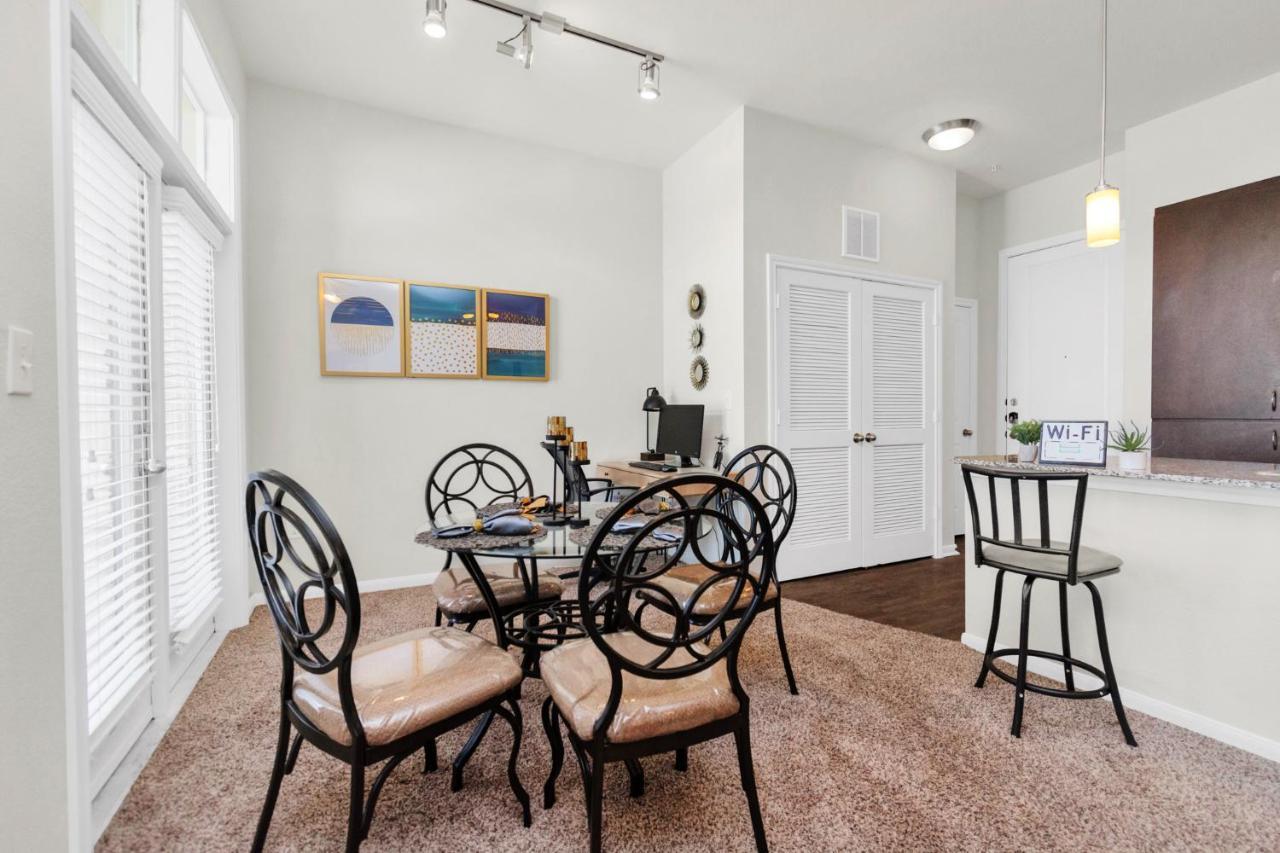 Charming With Gym Near Nrg Medical Center Apartment *