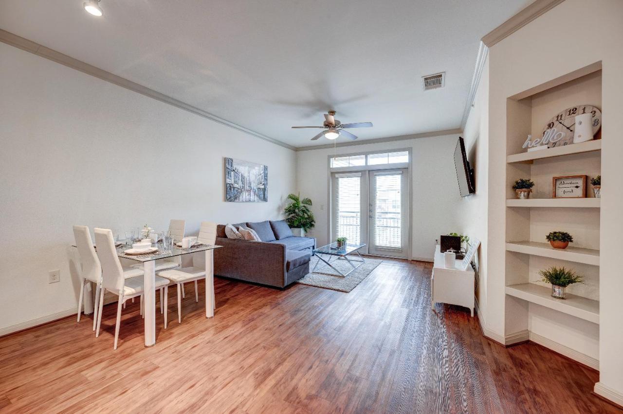 Lakeview One Bedroom By Nrg/med Center Apartment *