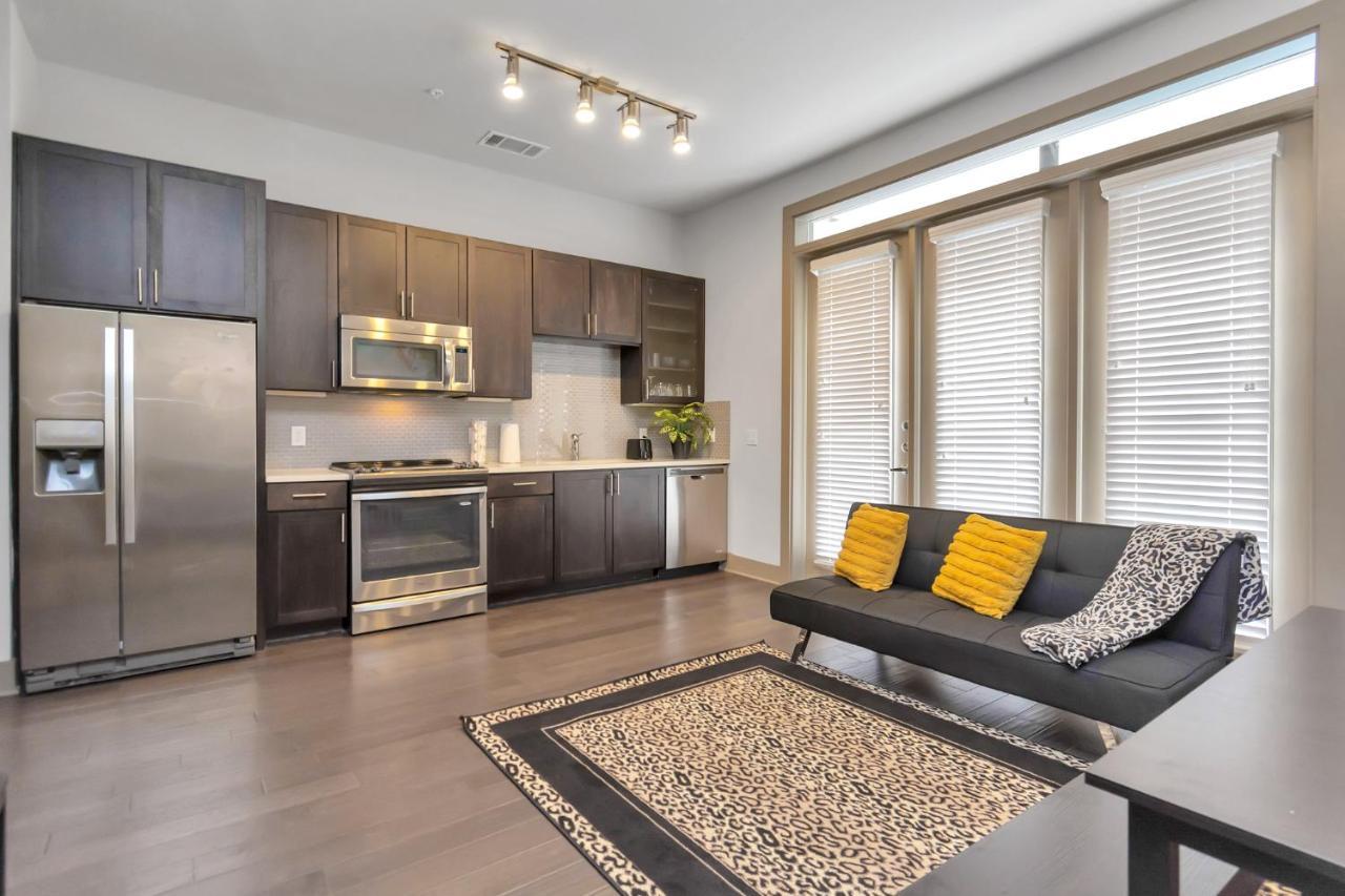 Apartment Downtown Hou 1br Car Available!! Pool Wifi *
