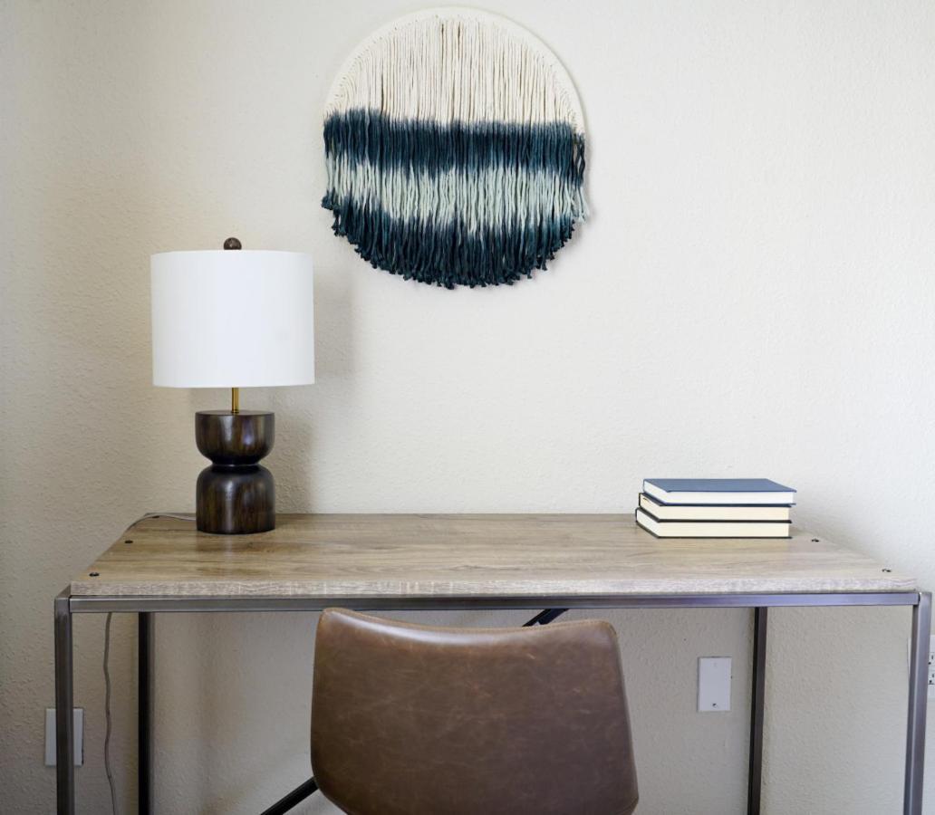 Wanderjaunt - The Place At Greenway Apartments Apartment Houston