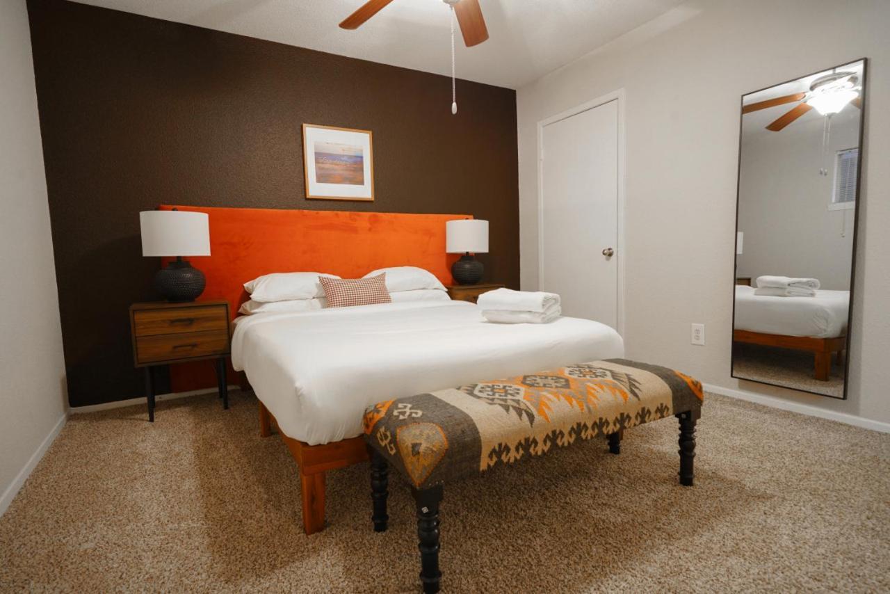 Wanderjaunt - The Place At Greenway Apartments Apartment