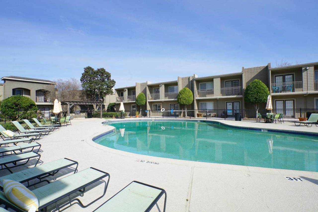 Apartment Wanderjaunt - The Place At Greenway Apartments