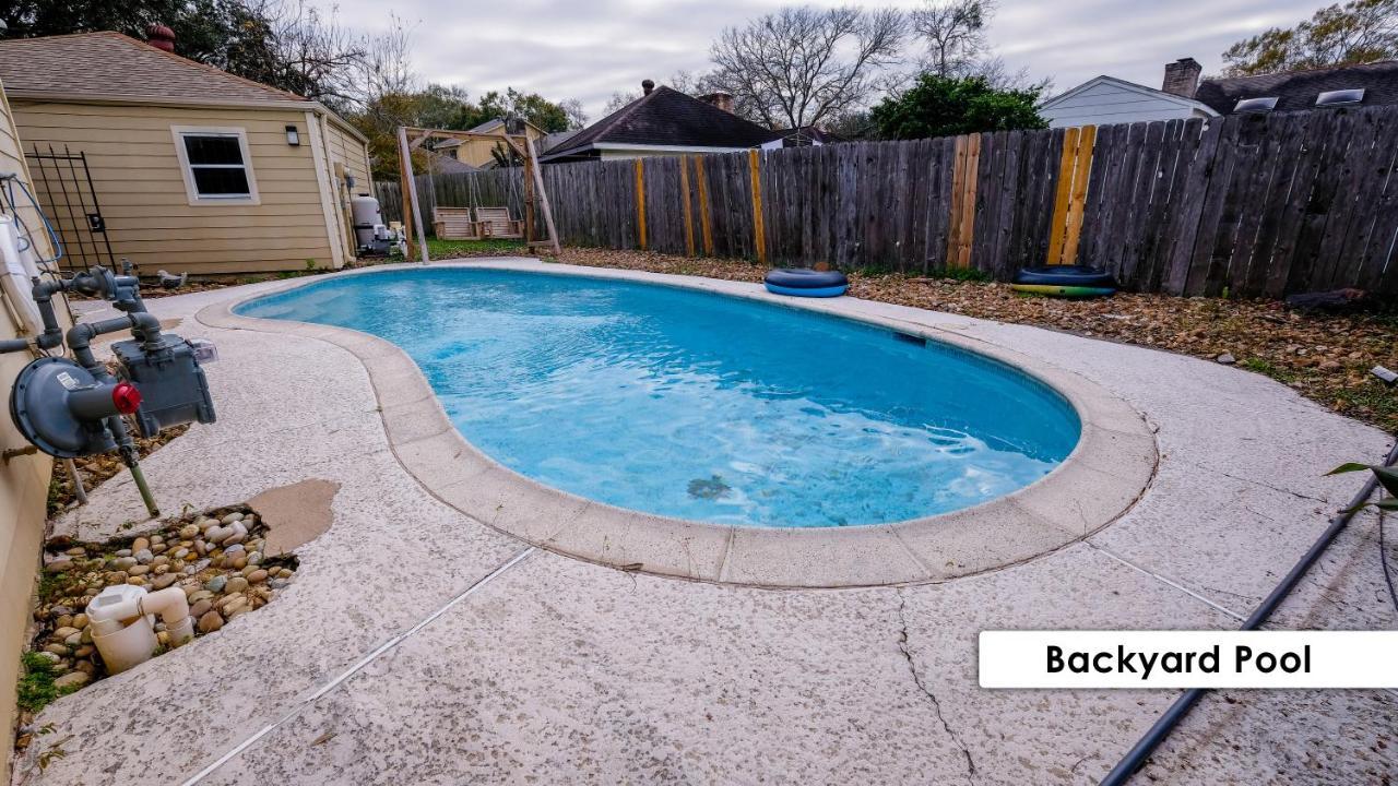 Pool House, 20 Minutes From Dt 4bdr For 10 Guests - Winkleman Houston
