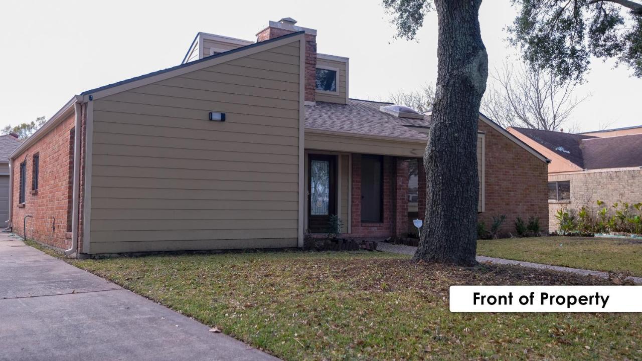 Pool House, 20 Minutes From Dt 4bdr For 10 Guests - Winkleman * Houston