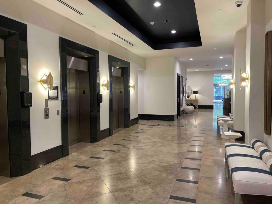 Immaculate 28Th Floor High Rise Vacation 1 Bedroom Unit Apartment