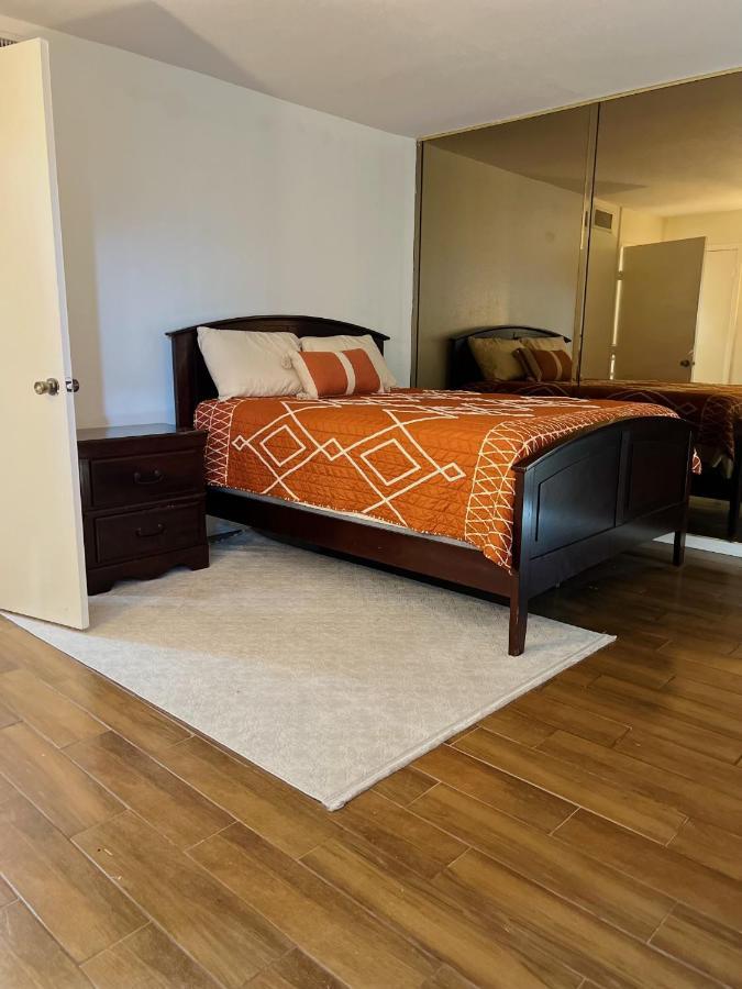 Leelez Place * Houston