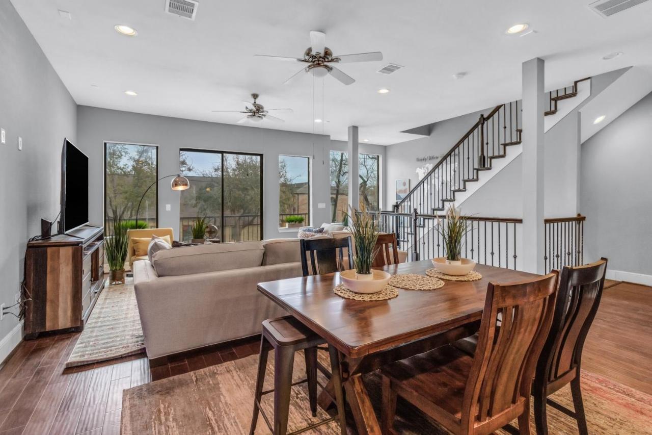 Horizon House: Modern Downtown View Retreat Holiday home Houston