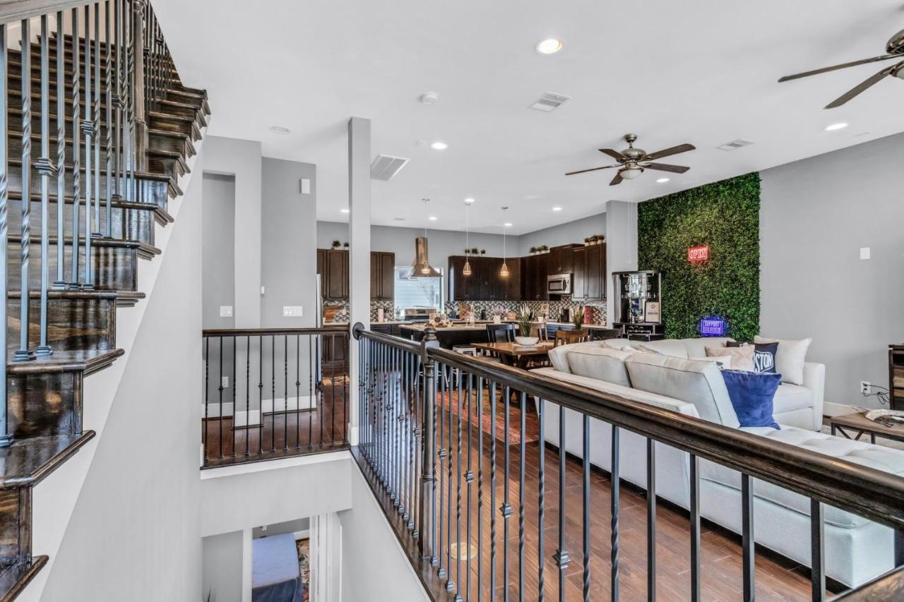 Horizon House: Modern Downtown View Retreat Holiday home Houston