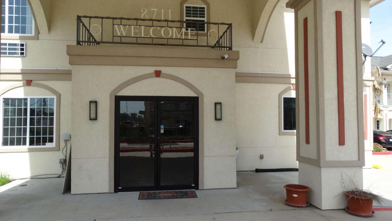 6 Houston, Tx - Willowbrook Mall Hotel 2*