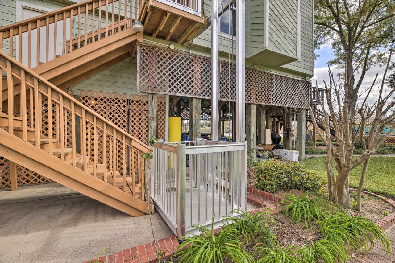 Holiday home Waterfront San Jacinto River With Boat Slip!